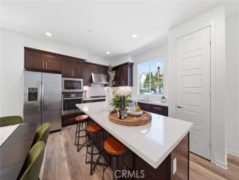 560 Cultivate , Irvine, CA