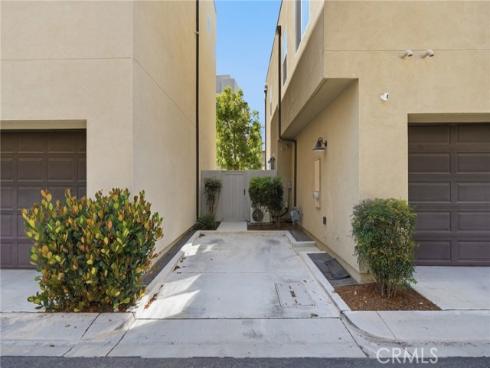 560 Cultivate , Irvine, CA