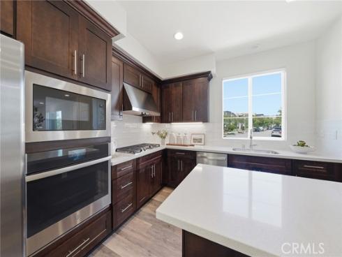 560 Cultivate , Irvine, CA