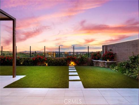 154 Roscomare , Irvine, CA