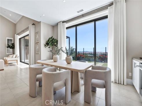 154 Roscomare , Irvine, CA