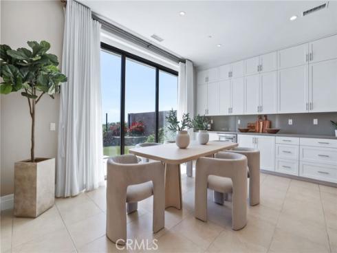 154 Roscomare , Irvine, CA