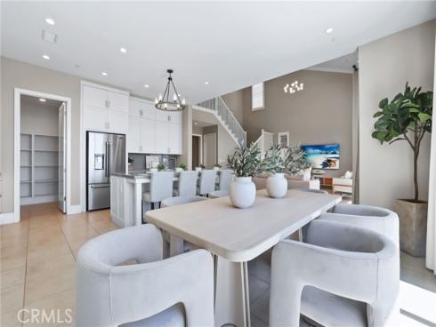 154 Roscomare , Irvine, CA