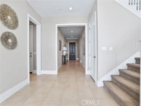 154 Roscomare , Irvine, CA