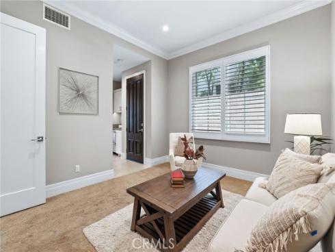 154 Roscomare , Irvine, CA
