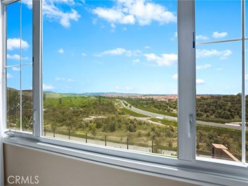 154 Roscomare , Irvine, CA