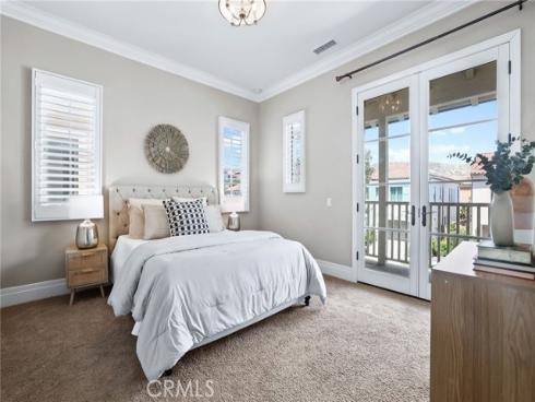 154 Roscomare , Irvine, CA