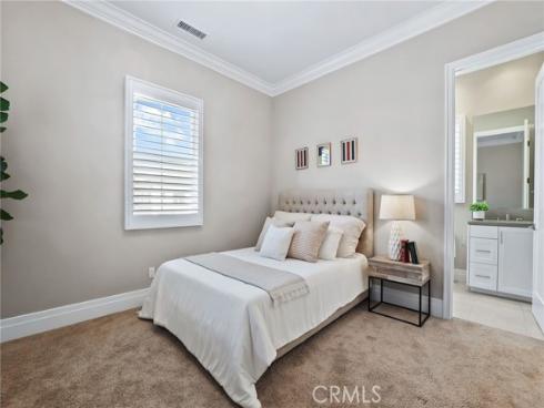 154 Roscomare , Irvine, CA