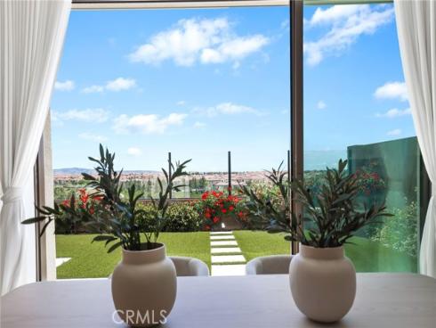 154 Roscomare , Irvine, CA