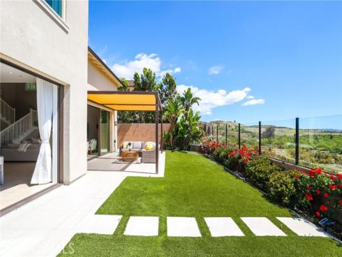 154 Roscomare , Irvine, CA