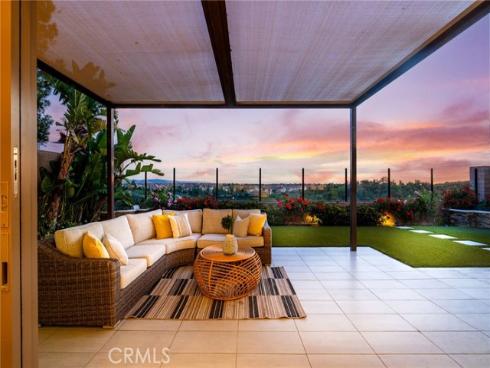 154 Roscomare , Irvine, CA