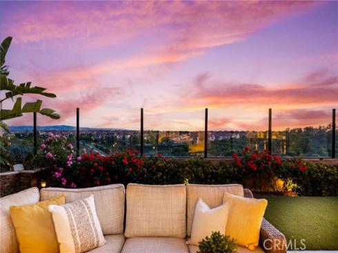 154 Roscomare , Irvine, CA