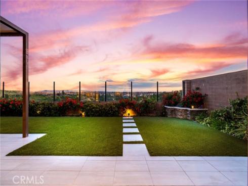 154 Roscomare , Irvine, CA