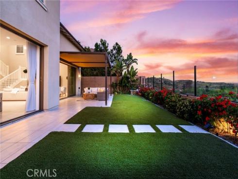 154 Roscomare , Irvine, CA