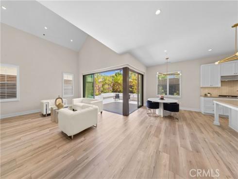 108 Trumpet Flower , Irvine, CA
