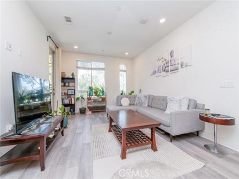 2342 Nolita , Irvine, CA