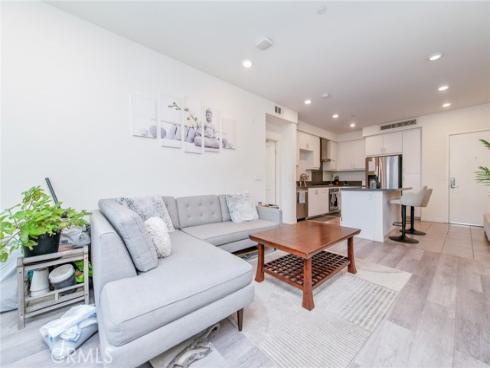2342 Nolita , Irvine, CA