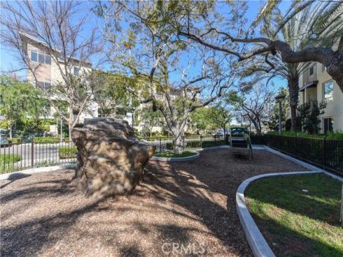 2342 Nolita , Irvine, CA
