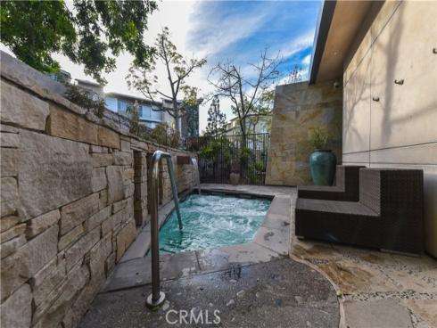 2342 Nolita , Irvine, CA