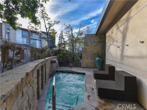 2342 Nolita , Irvine, CA