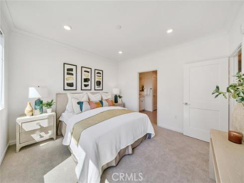 187 Bowery , Irvine, CA