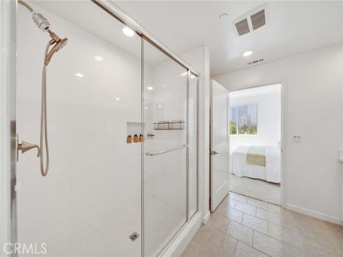 187 Bowery , Irvine, CA