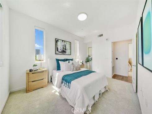 187 Bowery , Irvine, CA
