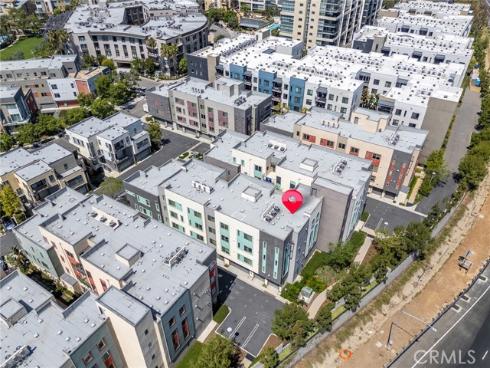 187 Bowery , Irvine, CA
