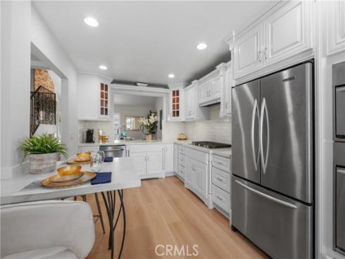 31  Columbus  , Irvine, CA