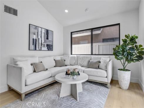 2 Hudson , Irvine, CA