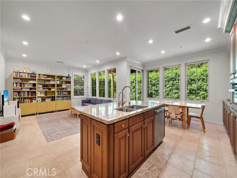 58  Bianco  , Irvine, CA