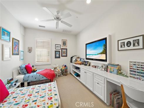 58  Bianco  , Irvine, CA