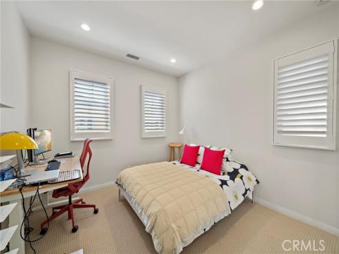 58  Bianco  , Irvine, CA