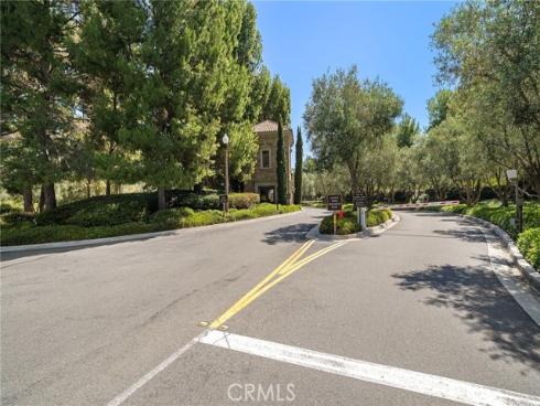 58  Bianco  , Irvine, CA