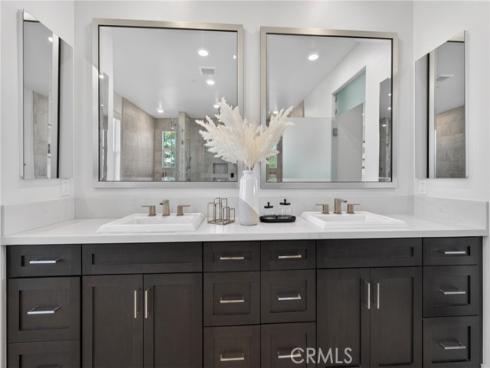 64 Chasma, Irvine, Ca , Irvine, CA