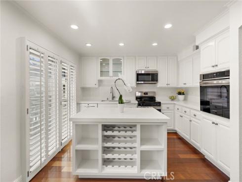 5 Morningside , Irvine, CA