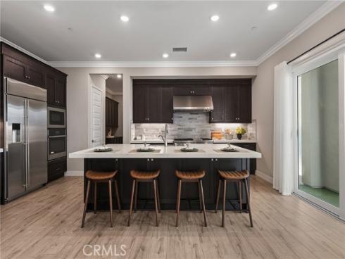 112 Spiral , Irvine, CA