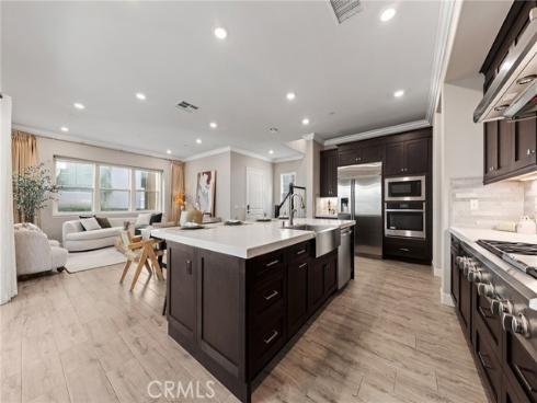 112 Spiral , Irvine, CA