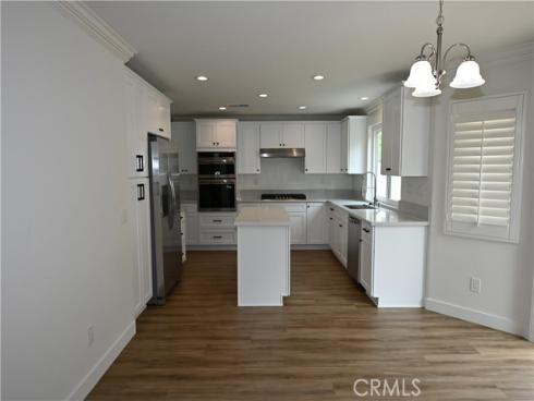 93 Linhaven , Irvine, CA