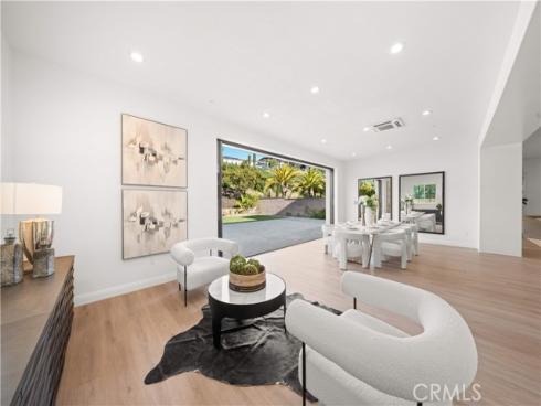 221 Clear Fls , Irvine, CA