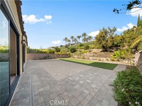 221 Clear Fls , Irvine, CA