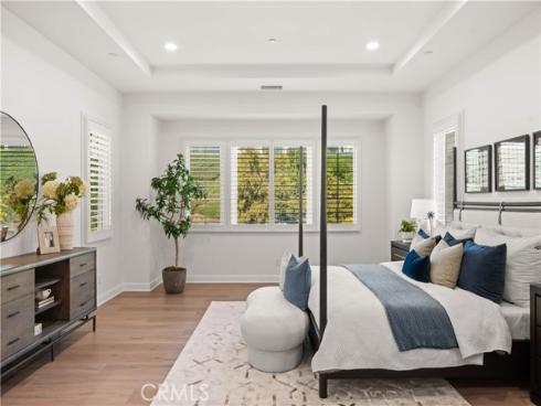 221 Clear Fls , Irvine, CA