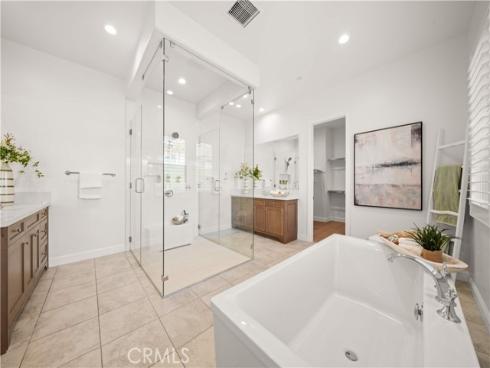 221 Clear Fls , Irvine, CA