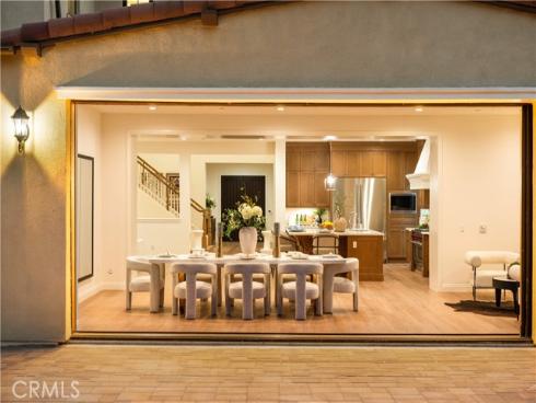 221 Clear Fls , Irvine, CA