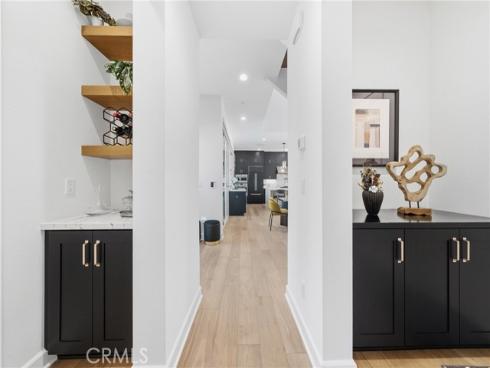 124 Chant , Irvine, CA