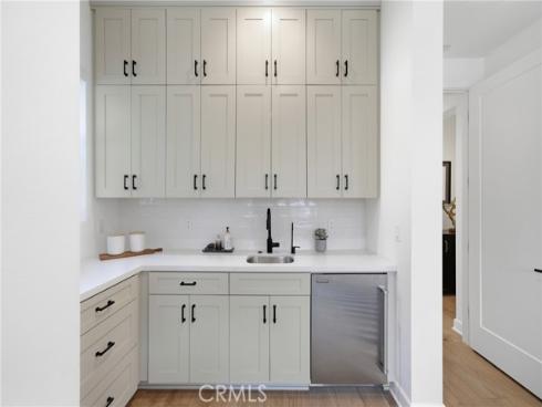 124 Chant , Irvine, CA