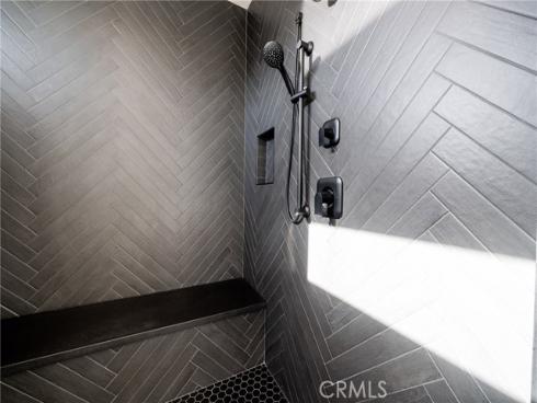 124 Chant , Irvine, CA