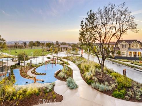 812  Sonia  , Irvine, CA