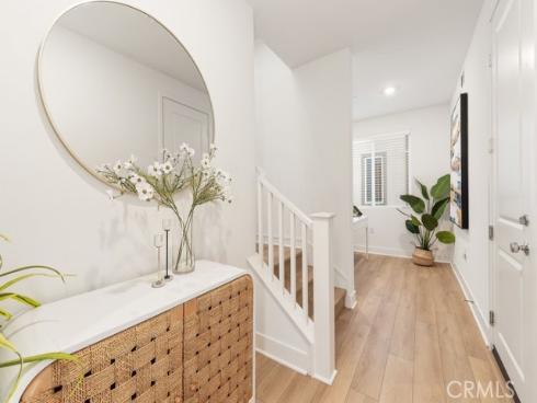 470 Lobata , Irvine, CA