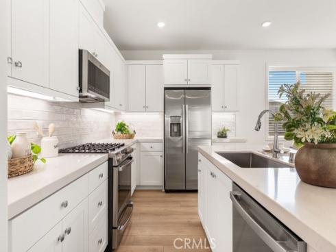 470 Lobata , Irvine, CA